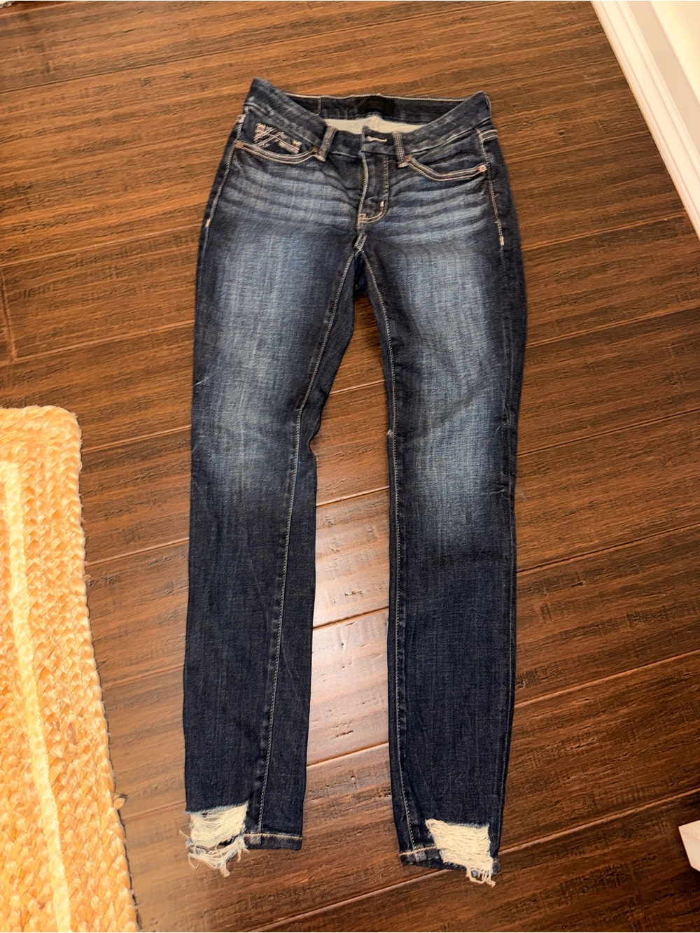 Buckle Women's Dark Blue Skinny Jeans with Distressed Ankles